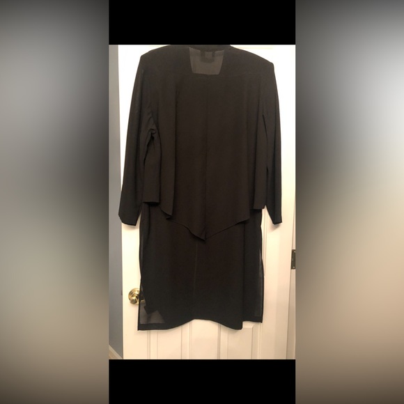 Formal 2pc long layered tunic and long skirt in black. Size XL. - Picture 7 of 7